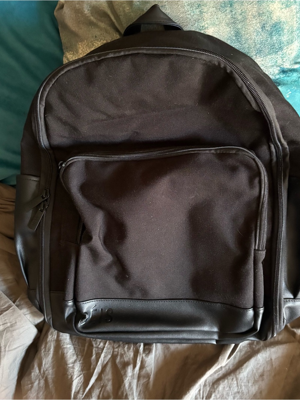 BEIS the Travel Backpack in Black & Pleather 17x14" strap for luggage Excellent